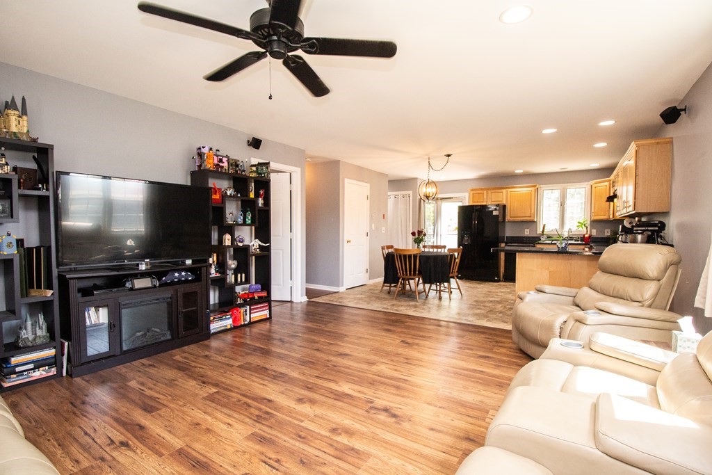 2009 East Street Three Rivers, MA 01080 - Photo 12 of 30