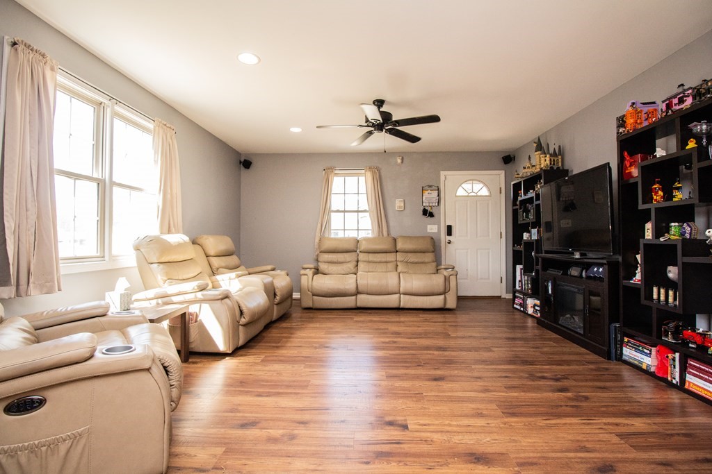 2009 East Street Three Rivers, MA 01080 - Photo 5 of 30