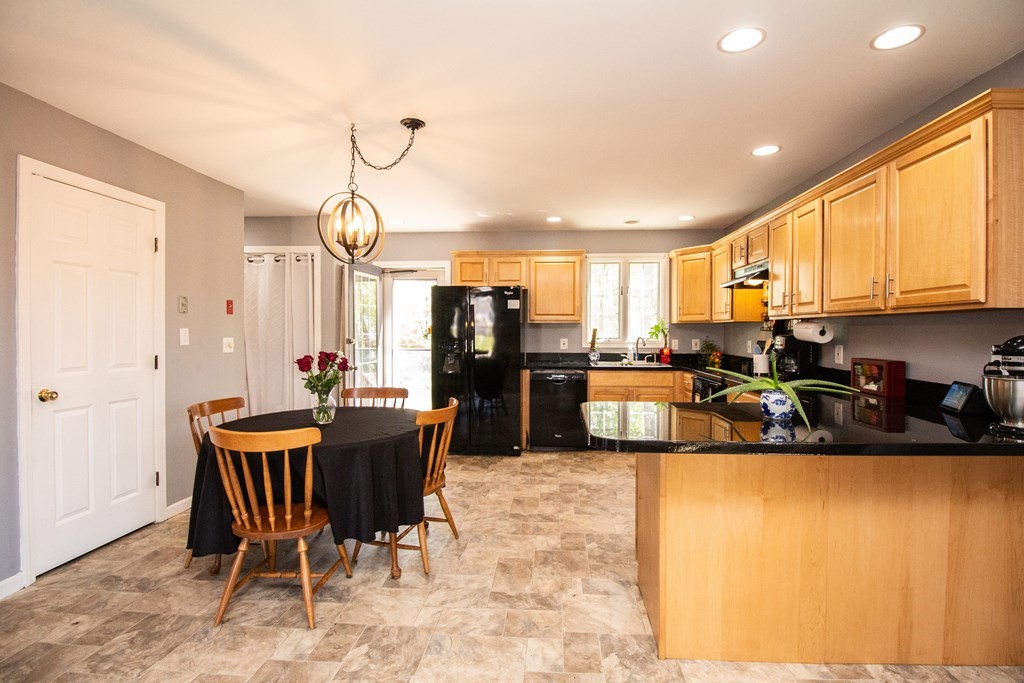 2009 East Street Three Rivers, MA 01080 - Photo 7 of 30