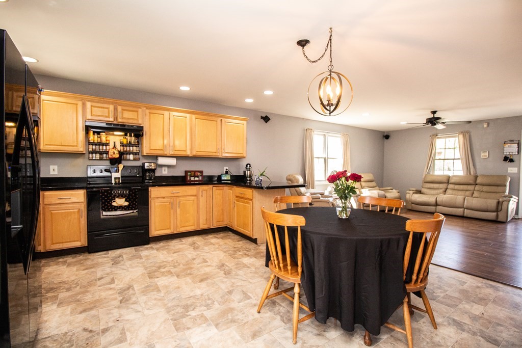 2009 East Street Three Rivers, MA 01080 - Photo 8 of 30