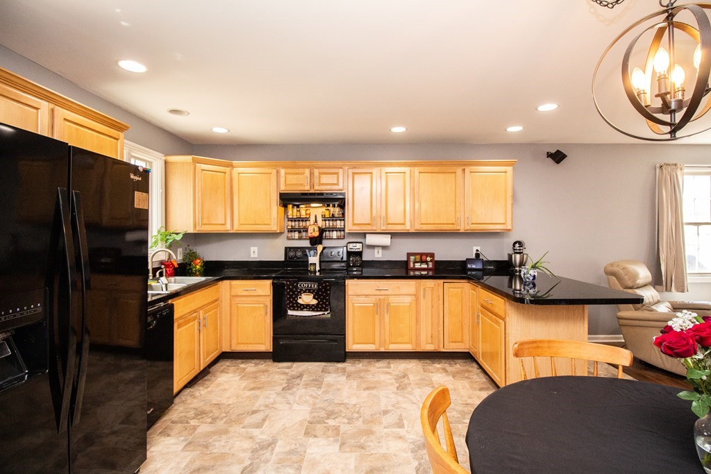 2009 East Street Three Rivers, MA 01080 - Photo 9 of 30