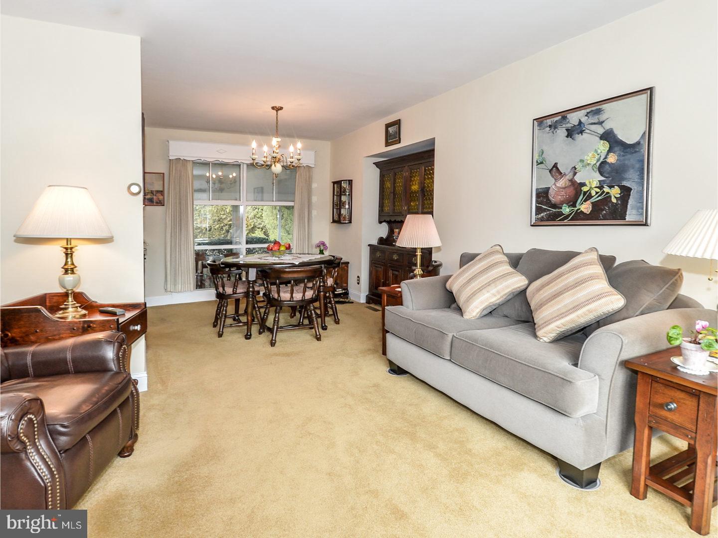 1078 Marie Road Jenkintown, PA 19046 - Photo 3 of 25 Living Room