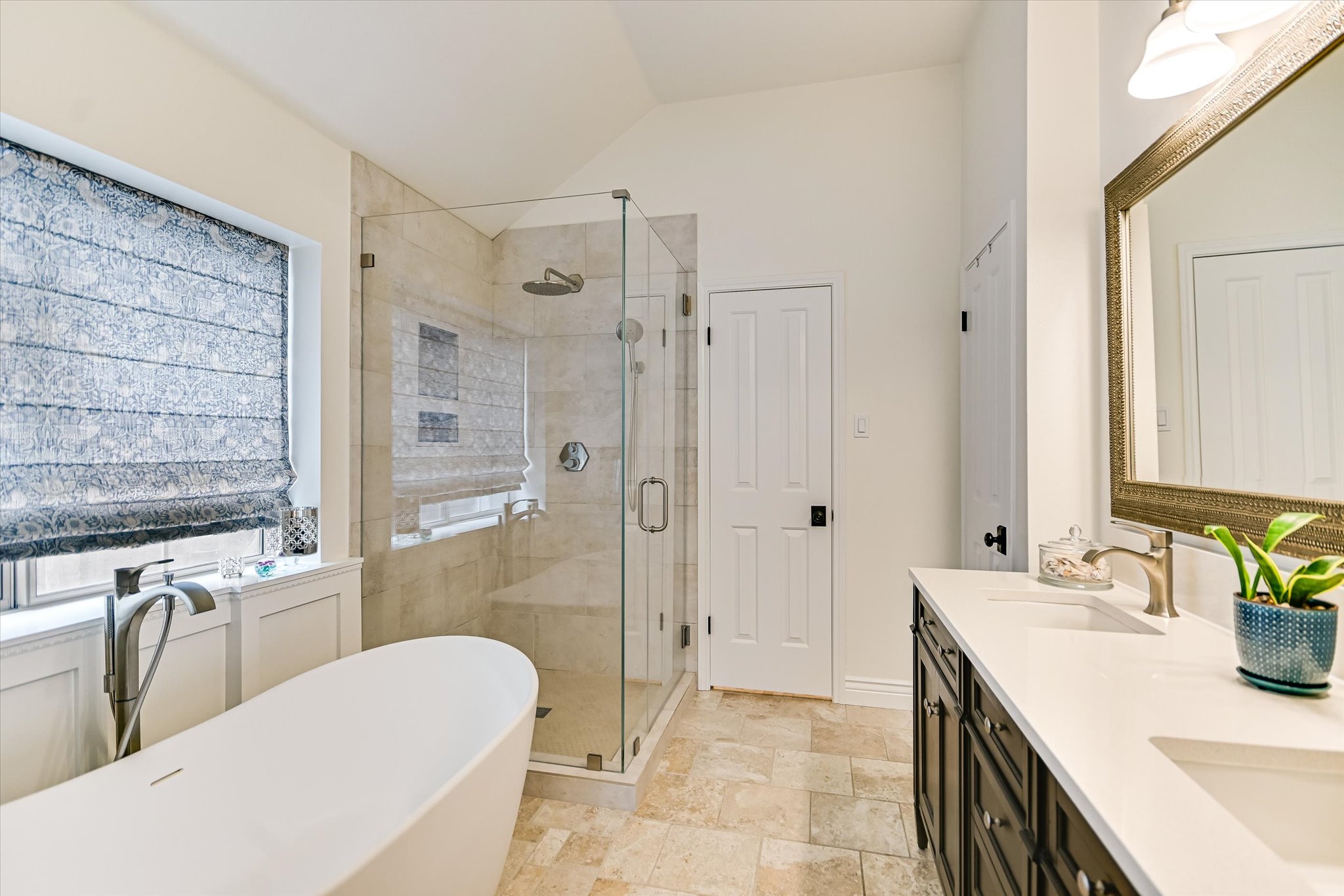 9225 Edwardson Lane Austin, TX 78749 - Photo 12 of 21