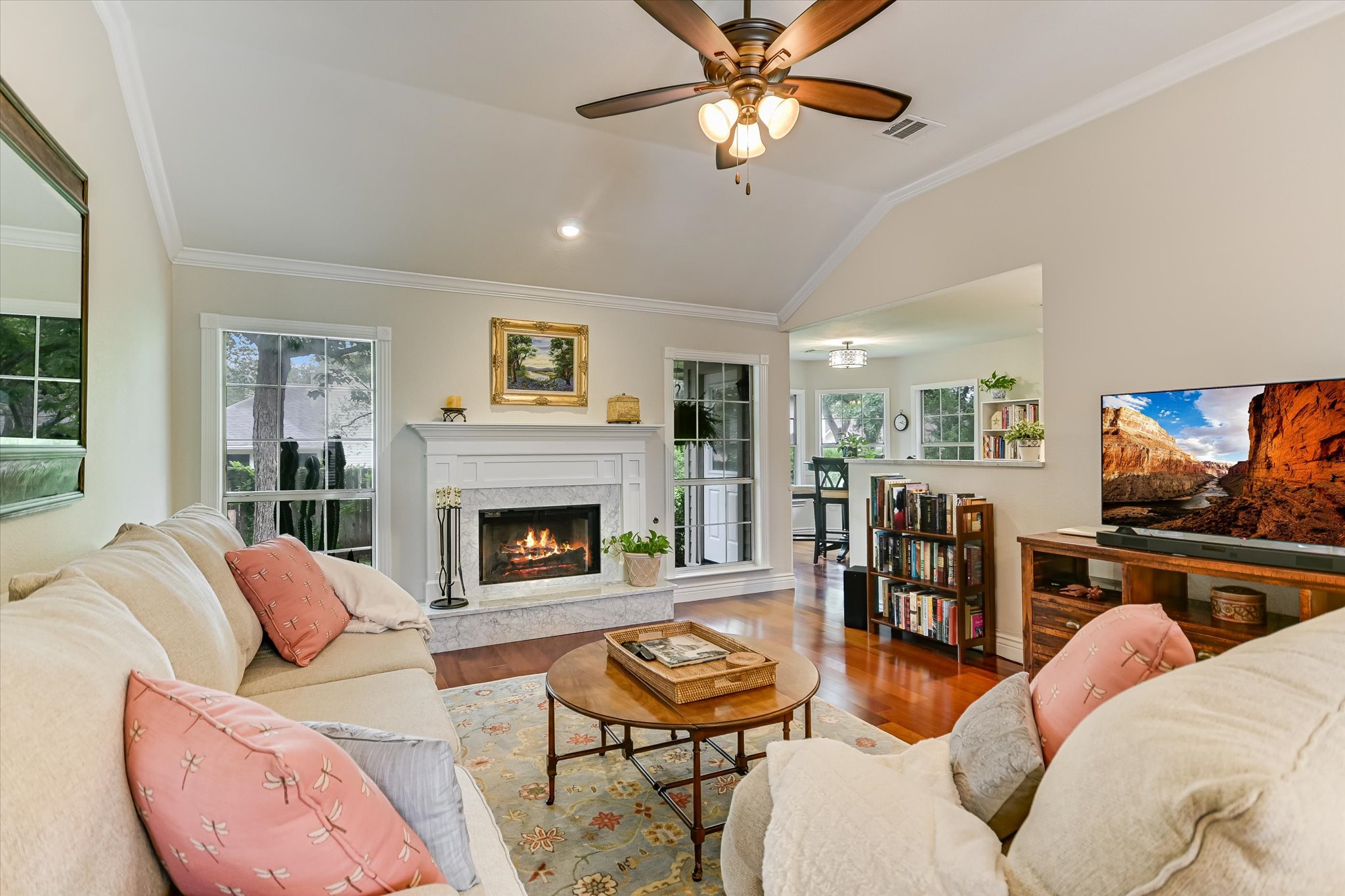 9225 Edwardson Lane Austin, TX 78749 - Photo 5 of 21