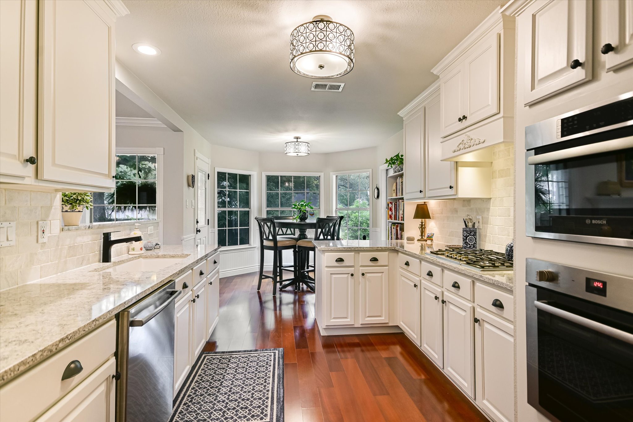 9225 Edwardson Lane Austin, TX 78749 - Photo 9 of 21