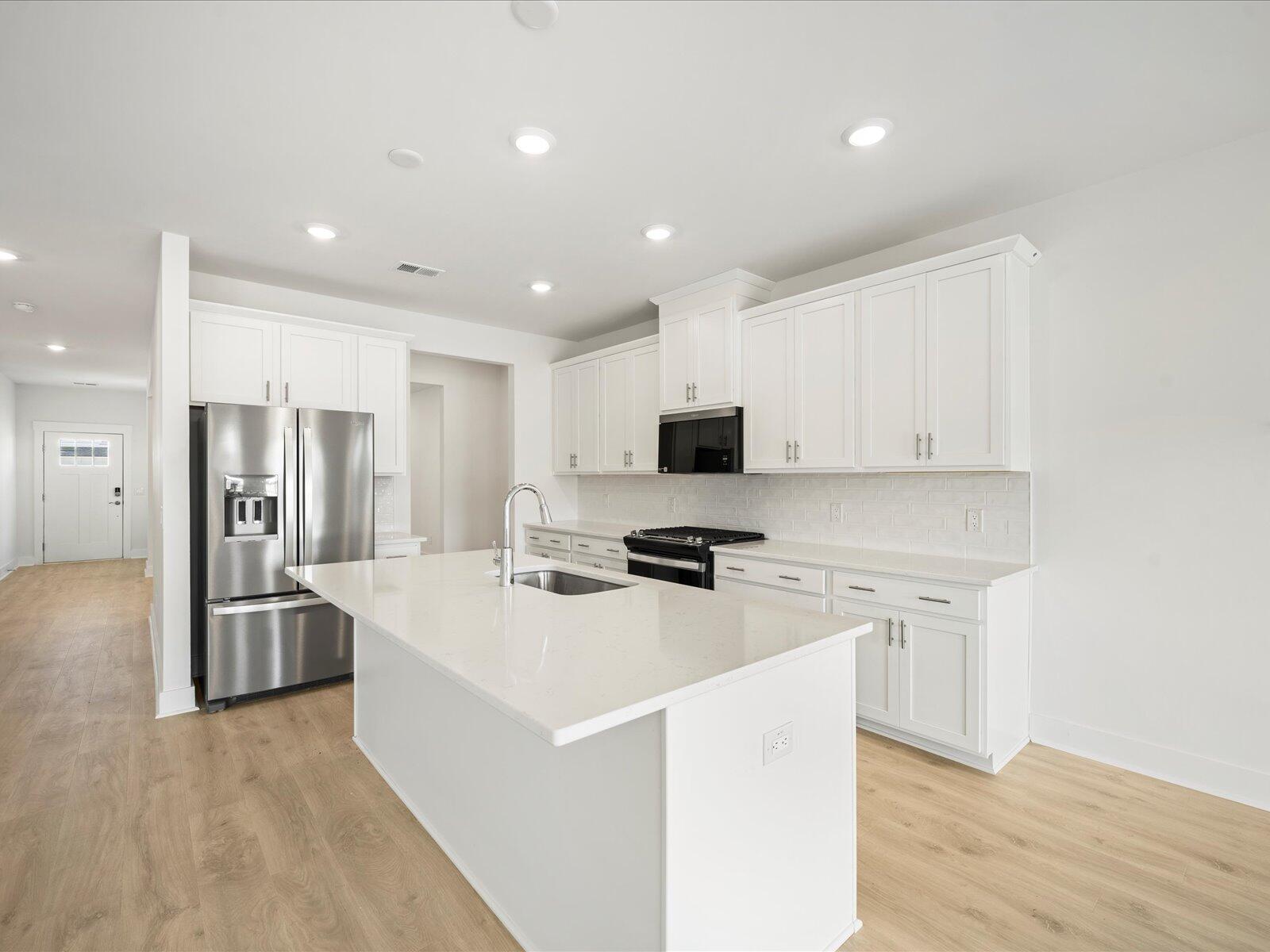 360 Calm Water Way Summerville, SC 29486 - Photo 5 of 21 22-DSC09407