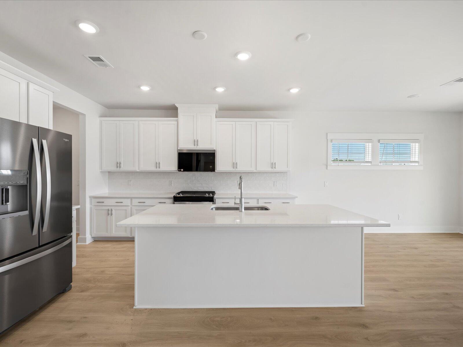 360 Calm Water Way Summerville, SC 29486 - Photo 6 of 21 23-DSC09410