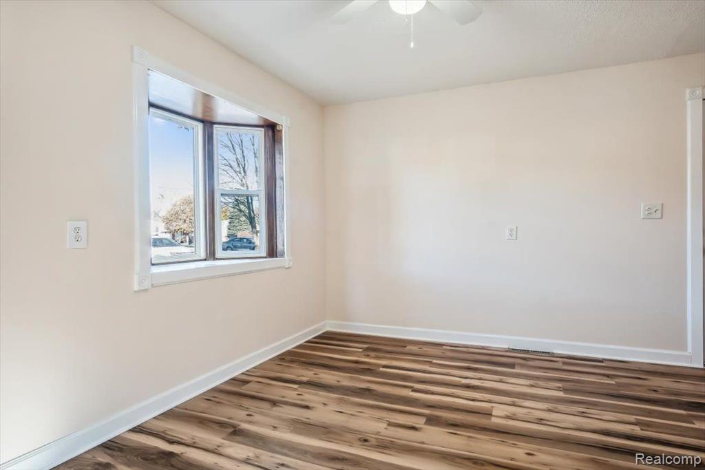 22319 Wick Road Taylor, MI 48180 - Photo 11 of 42