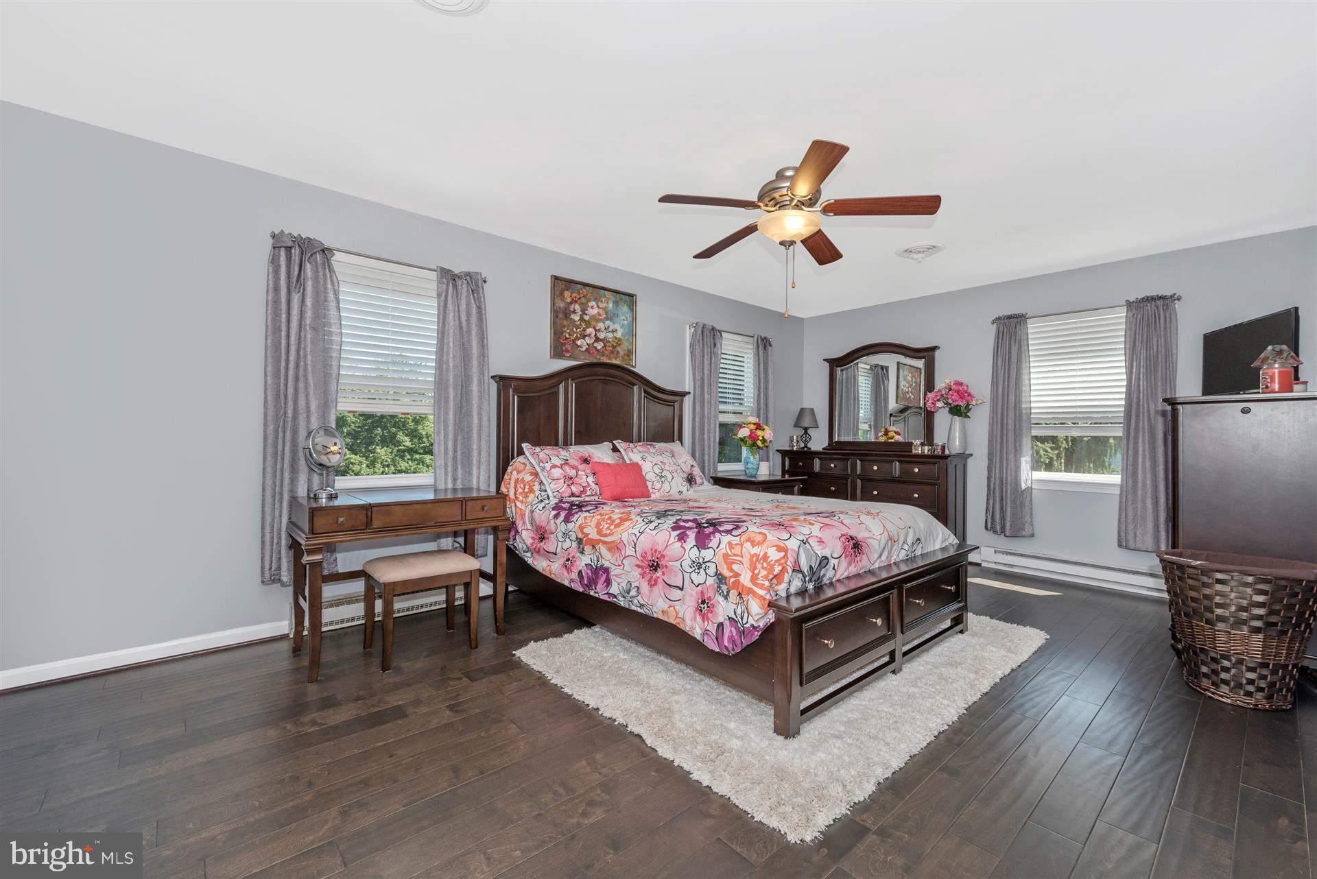 13432 Old Annapolis Road Mount Airy, MD 21771 - Photo 12 of 30 Spacious Master Bedroom