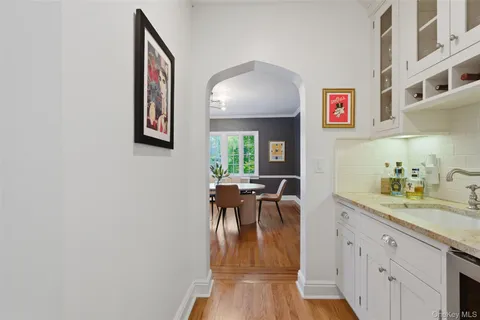 a view of a kitchen and dining room