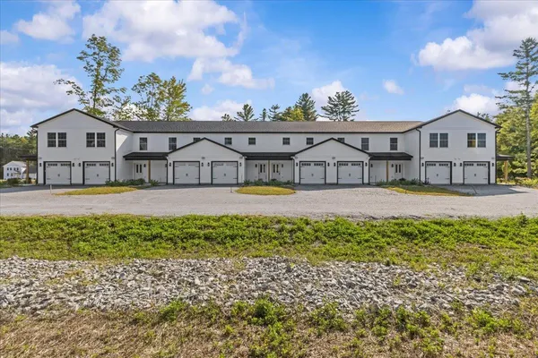 $370,000 | 7 Willys Lane, Unit 102, Milton, VT 05468