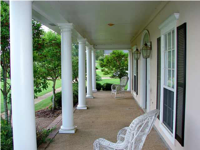 279 Parks Road Raymond, MS 39154 - Photo 4 of 33 Gorgeous Southern Style Front Porch