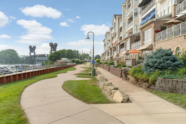 $599,000 | 150 Front Street, Unit 323, Prescott, WI 54021