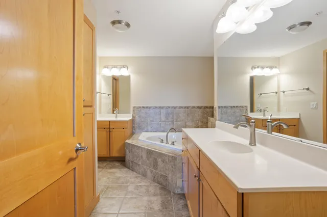 $599,000 | 150 Front Street, Unit 323, Prescott, WI 54021