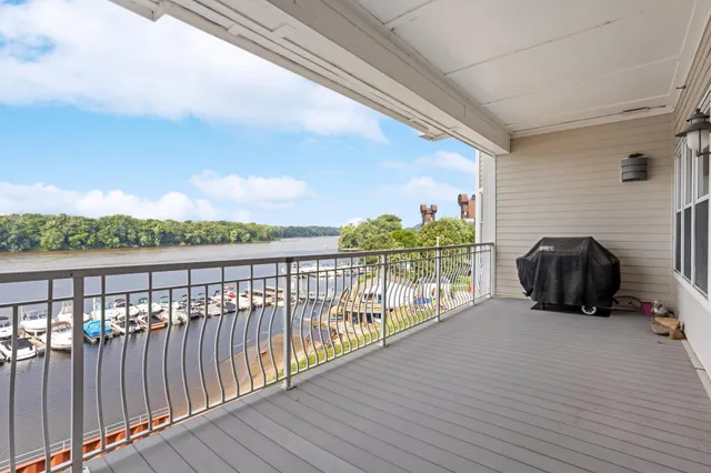 $599,000 | 150 Front Street, Unit 323, Prescott, WI 54021