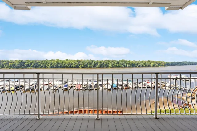 $599,000 | 150 Front Street, Unit 323, Prescott, WI 54021