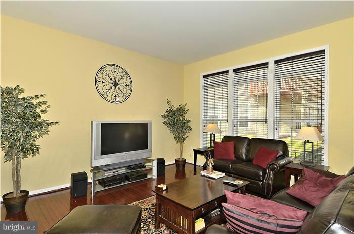 9083 Furey Road Lorton, VA 22079 - Photo 8 of 29 Interior (General)