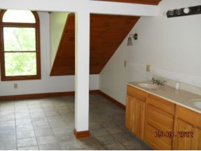 108 Dameron Ridge Road Erwin, TN 37650 - Photo 16 of 24 2nd Bathroom