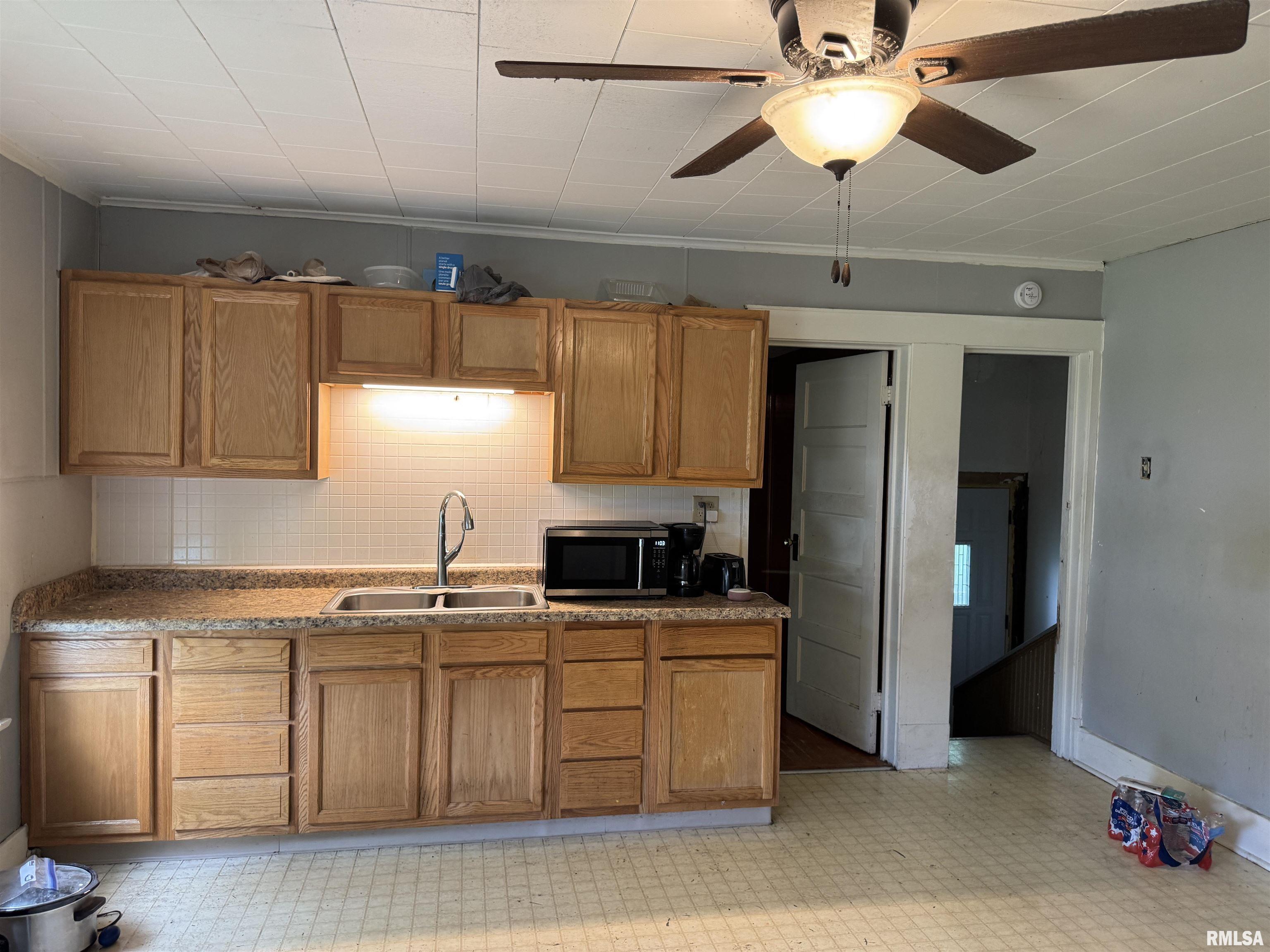 2598 North Church Street Decatur, IL 62526 - Photo 6 of 19