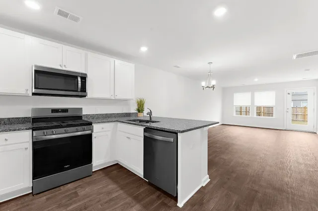 $307,500 | 517 Golden Embers Way, Summerville, SC 29486