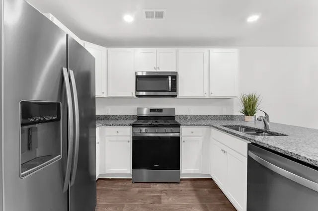 $307,500 | 517 Golden Embers Way, Summerville, SC 29486