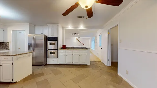 $2,900 | 347 Forest Lake Drive, Seabrook, TX 77586