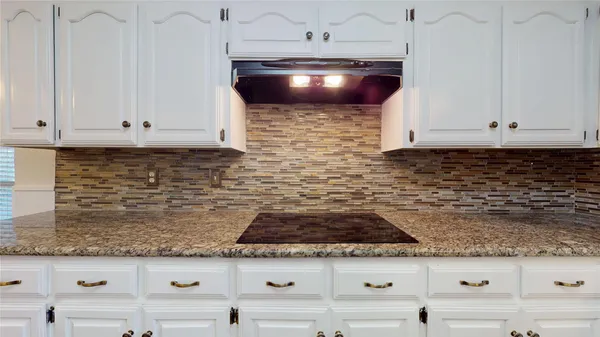 $2,900 | 347 Forest Lake Drive, Seabrook, TX 77586