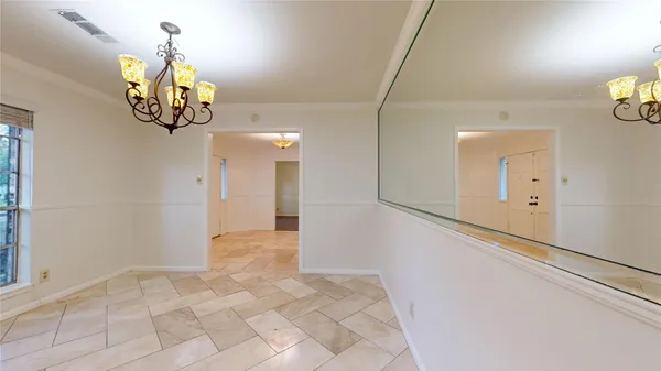 $2,900 | 347 Forest Lake Drive, Seabrook, TX 77586