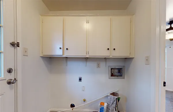 $2,900 | 347 Forest Lake Drive, Seabrook, TX 77586