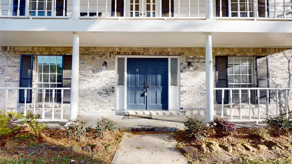 $2,900 | 347 Forest Lake Drive, Seabrook, TX 77586