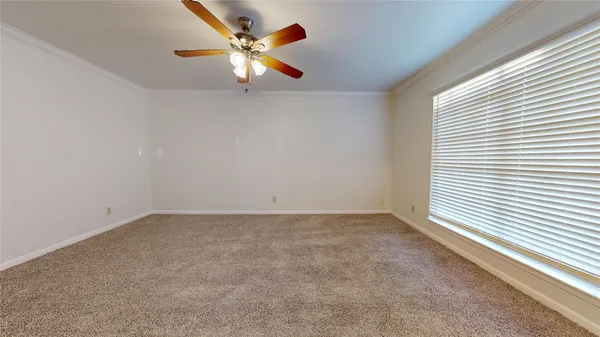 $2,900 | 347 Forest Lake Drive, Seabrook, TX 77586