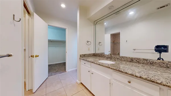 $2,900 | 347 Forest Lake Drive, Seabrook, TX 77586