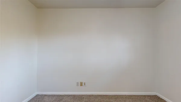 $2,900 | 347 Forest Lake Drive, Seabrook, TX 77586