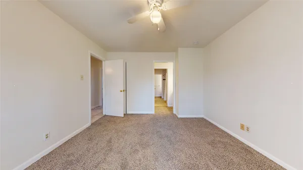 $2,900 | 347 Forest Lake Drive, Seabrook, TX 77586