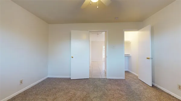 $2,900 | 347 Forest Lake Drive, Seabrook, TX 77586