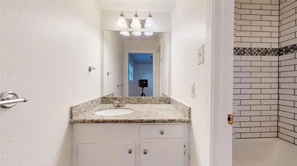 $2,900 | 347 Forest Lake Drive, Seabrook, TX 77586