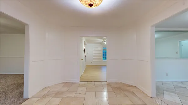 $2,900 | 347 Forest Lake Drive, Seabrook, TX 77586