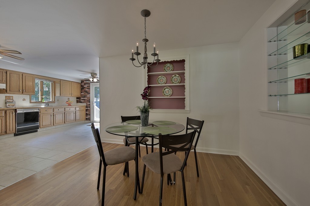 20 Peter Road North Reading, MA 01864 - Photo 9 of 23 Gallery Image 9