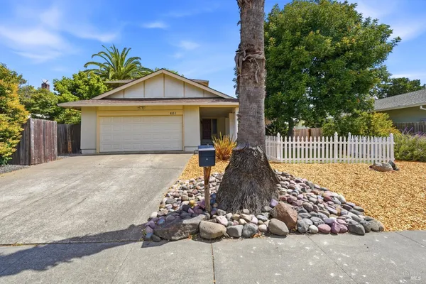 $829,000 | 601 Appaloosa Drive, Petaluma, CA 94954