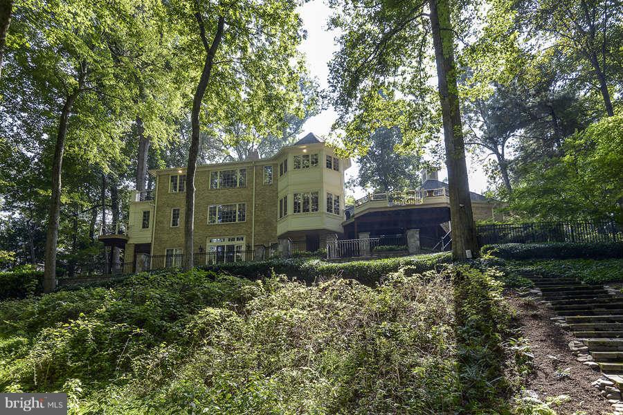 9017 Clewerwall Drive Bethesda, MD 20817 - Photo 27 of 27 a view of a back yard