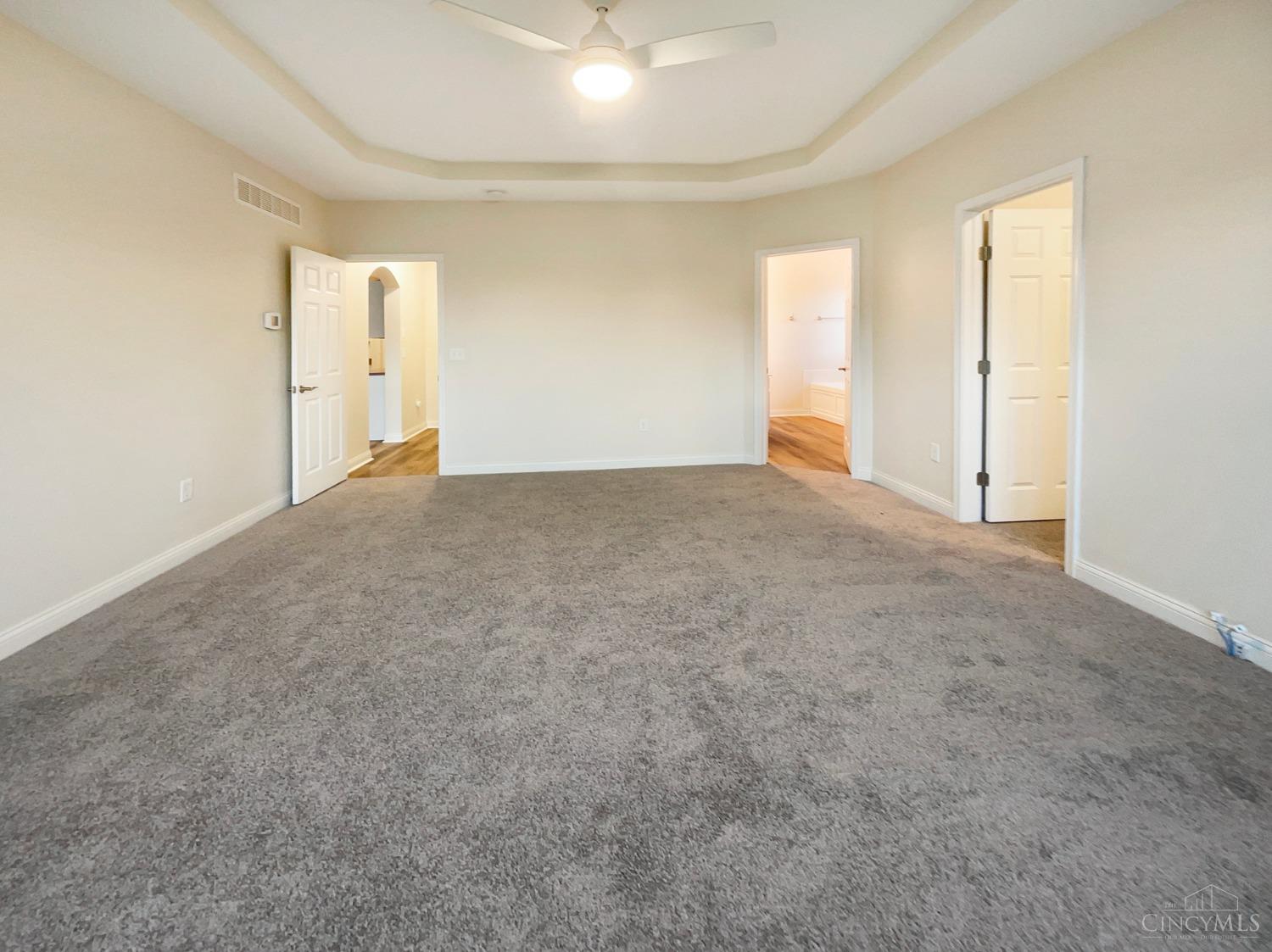 667 Hyacinth Road Cincinnati, OH 45245 - Photo 16 of 25 Gallery Image 16