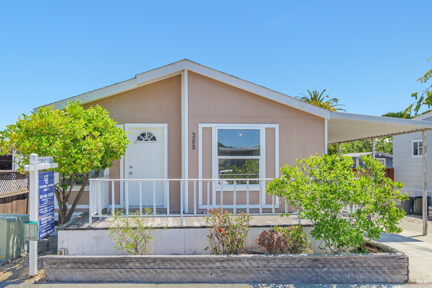 209 Yosemite Road San Rafael, CA 94903 - Photo 6 of 42
