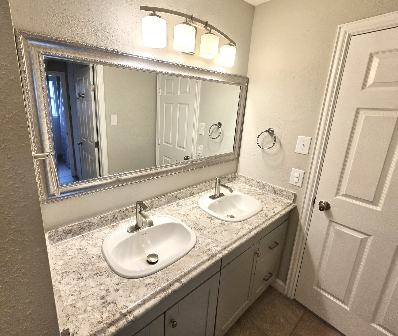 16007 Mill Point Drive Houston, TX 77059 - Photo 31 of 38