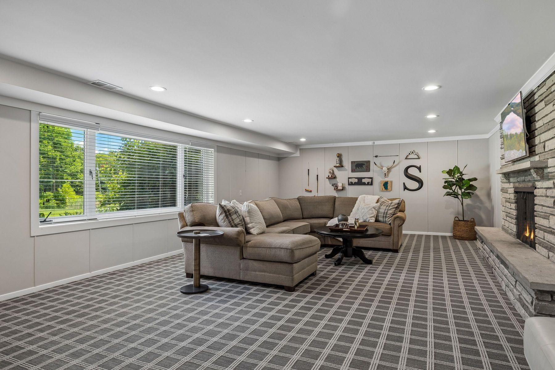 6641 Parkwood Road Edina, MN 55436 - Photo 63 of 86