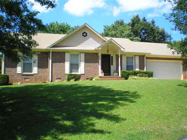 214 Foxhound Road Simpsonville, SC 29680 - Photo 1 of 11 Gallery Image 1