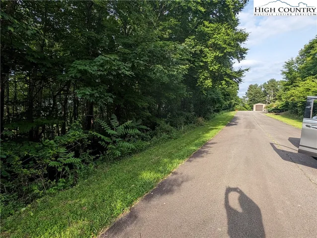 $18,000 | Lot 5 Briarwood Lane, Sparta, NC 28675