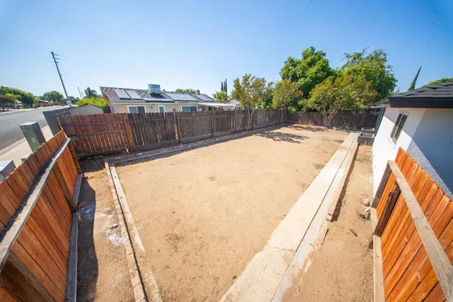 $400,000 | 608 West Gettysburg Avenue, Clovis, CA 93612