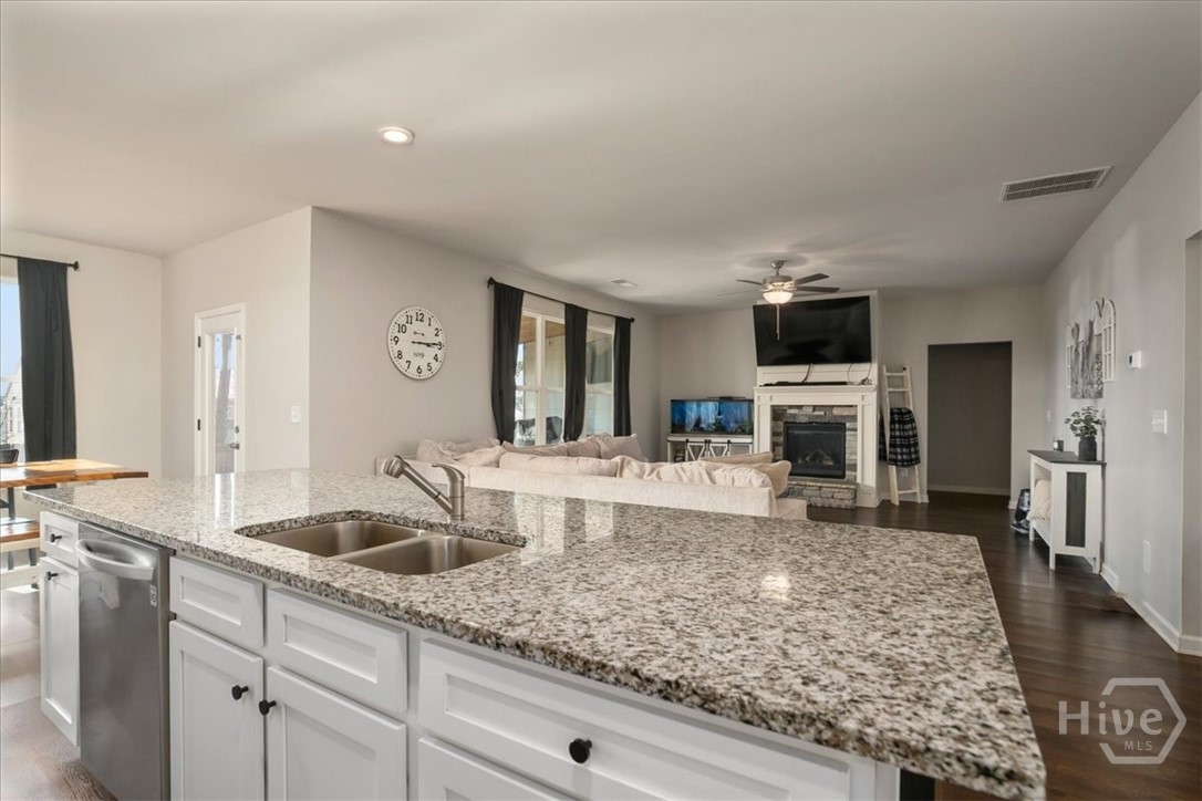 1978 Waterside Circle Bethlehem, GA 30620 - Photo 7 of 37