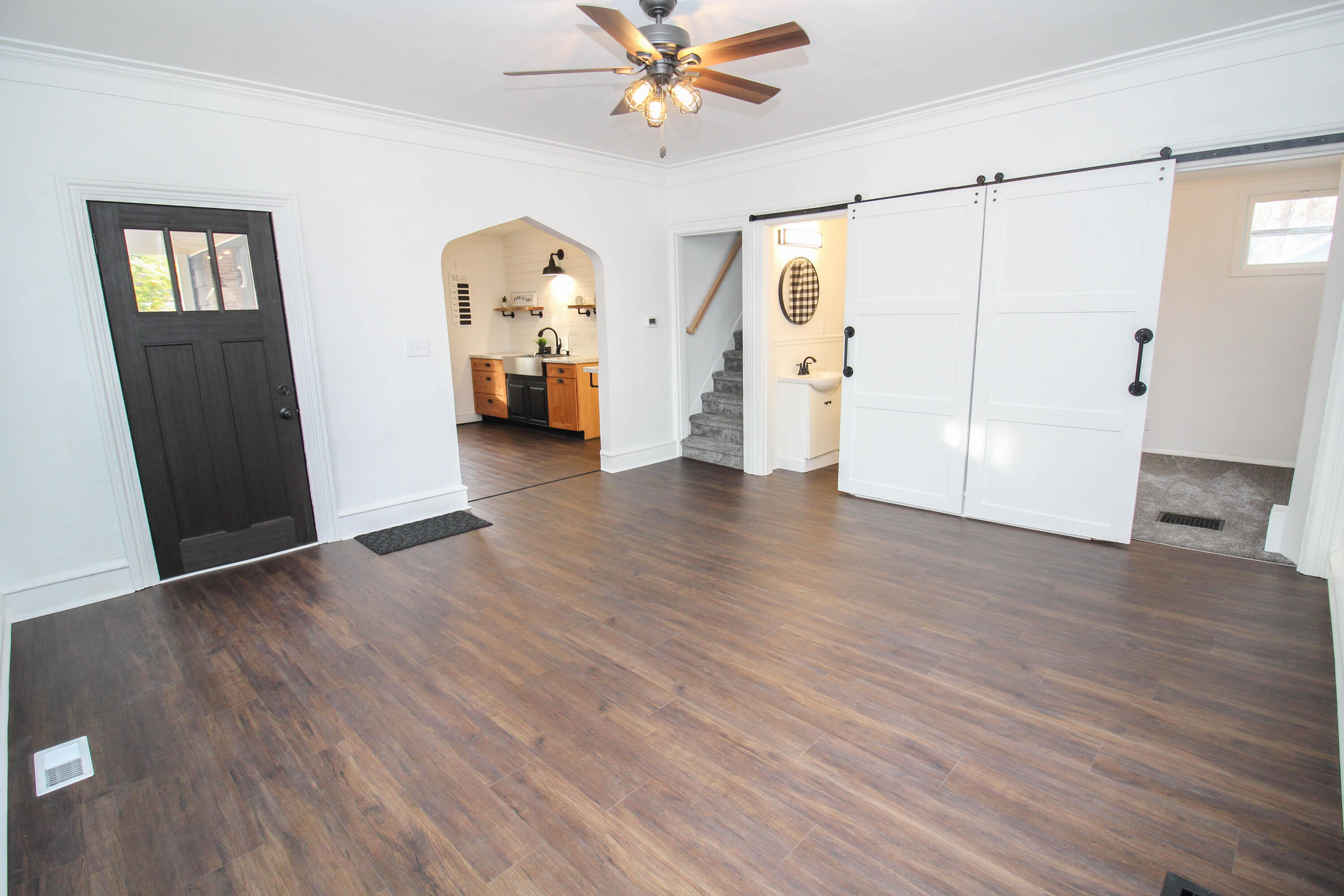 310 North Lincoln Avenue Three Rivers, MI 49093 - Photo 7 of 25 310 N Lincoln (7 of 25)