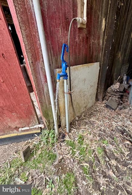 3475 Old Elk Neck Road Elkton, MD 21921 - Photo 27 of 33 Barn Water Spigot